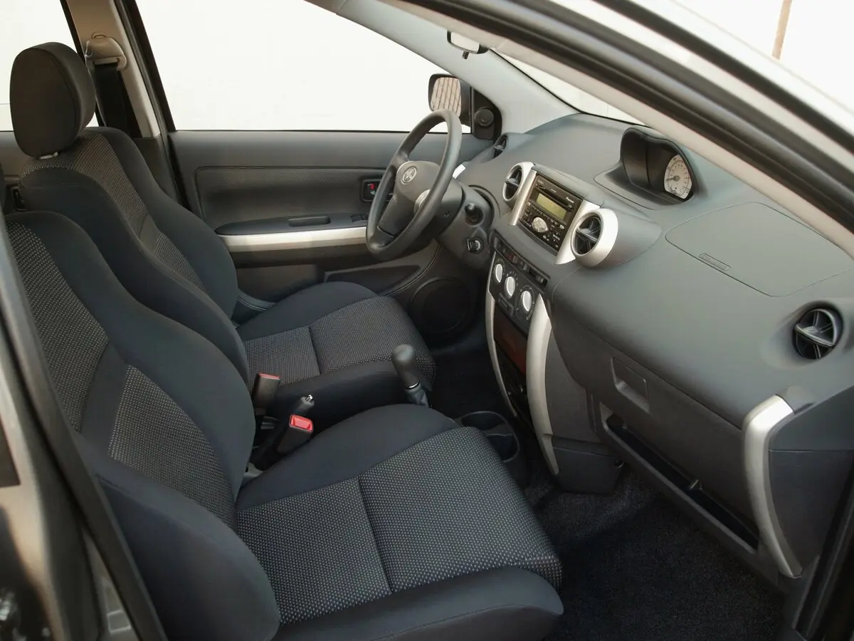 Scion xA 2003 – 2006 Хэтчбек 5 дв. — сүрөт 5