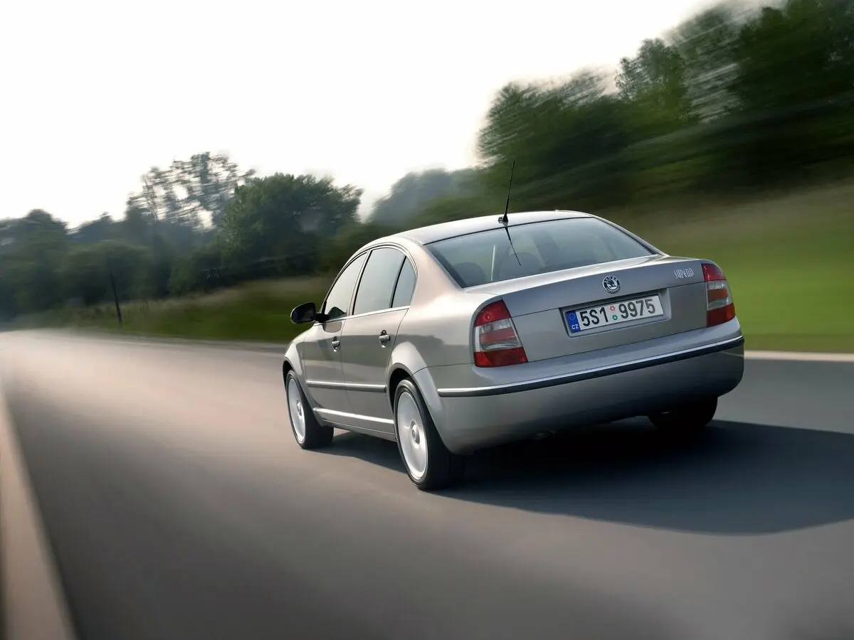 Skoda Superb I Рестайлинг Седан — сүрөт 3