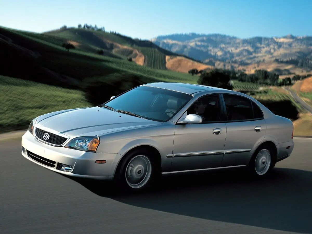 Suzuki Verona 2003 – 2006 Седан — сүрөт 2