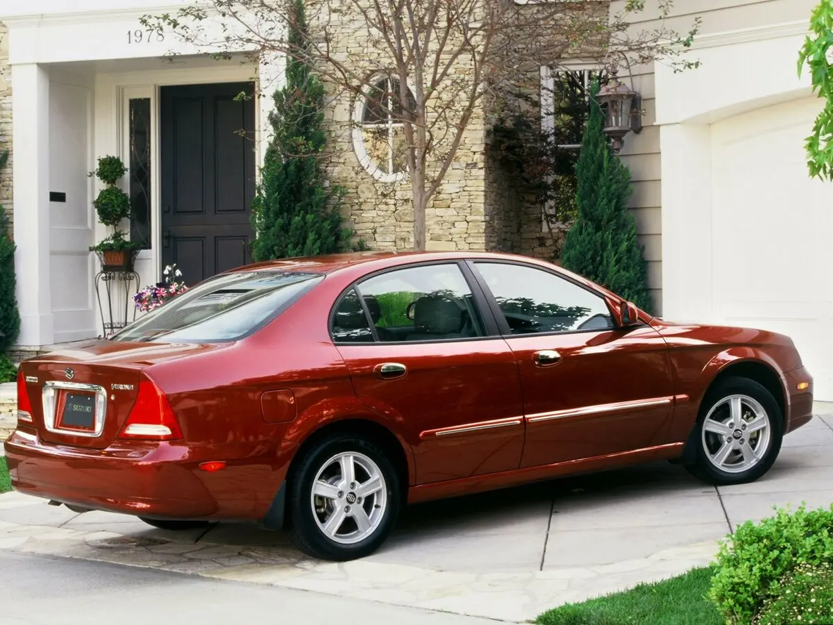Suzuki Verona 2003 – 2006 Седан — сүрөт 3