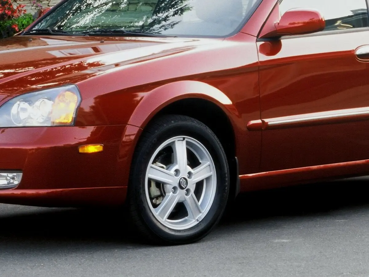 Suzuki Verona 2003 – 2006 Седан — сүрөт 5