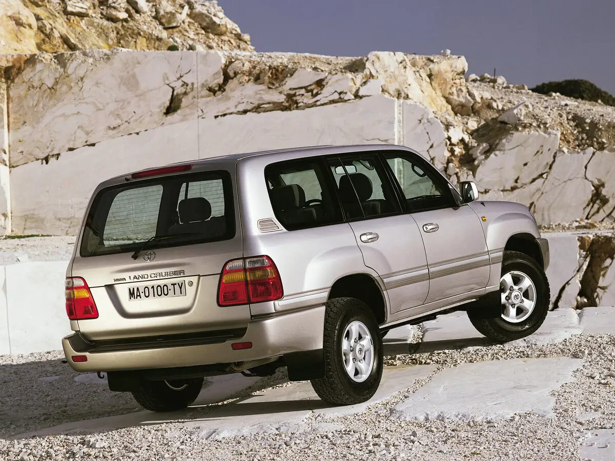 Toyota Land Cruiser 100 Series Внедорожник 5 дв. — фото 5