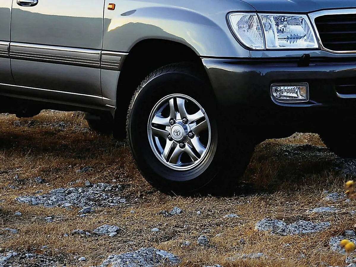 Toyota Land Cruiser 100 Series Внедорожник 5 дв. — фото 13