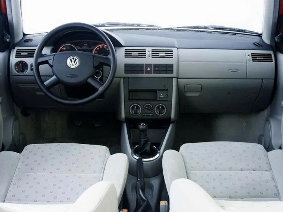 Volkswagen Pointer 2003 – 2006 Хэтчбек 5 дв. — 照片 4