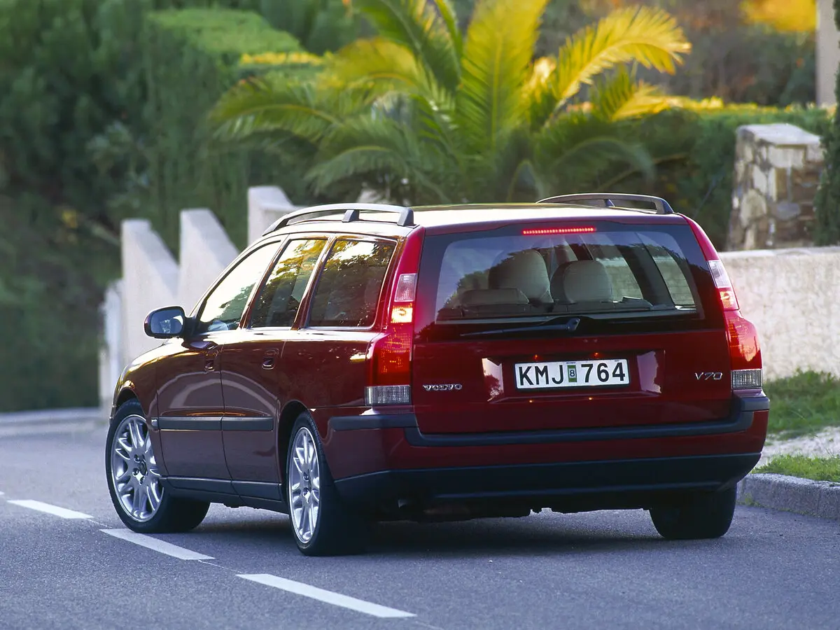 Volvo V70 II Универсал 5 дв. — сүрөт 4