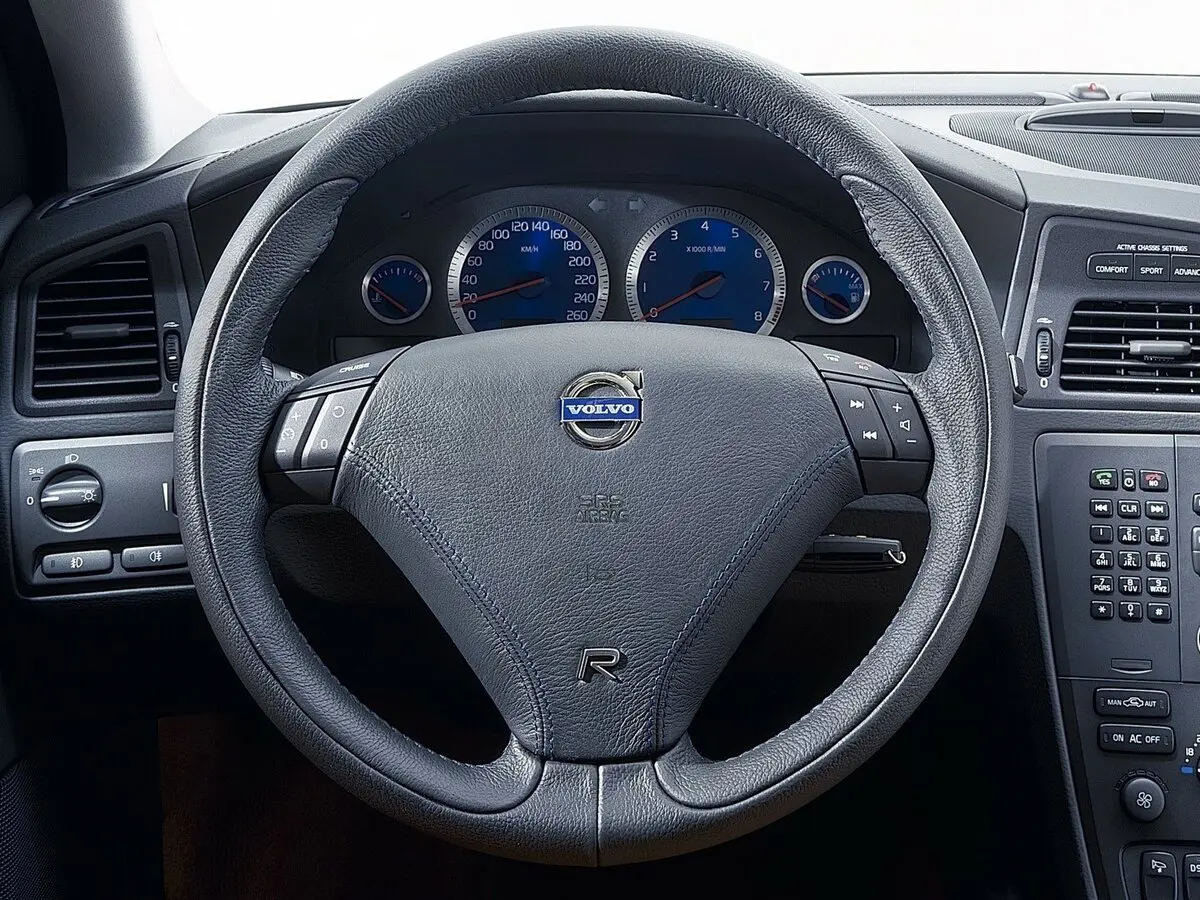 Volvo V70 II Универсал 5 дв. — сүрөт 6