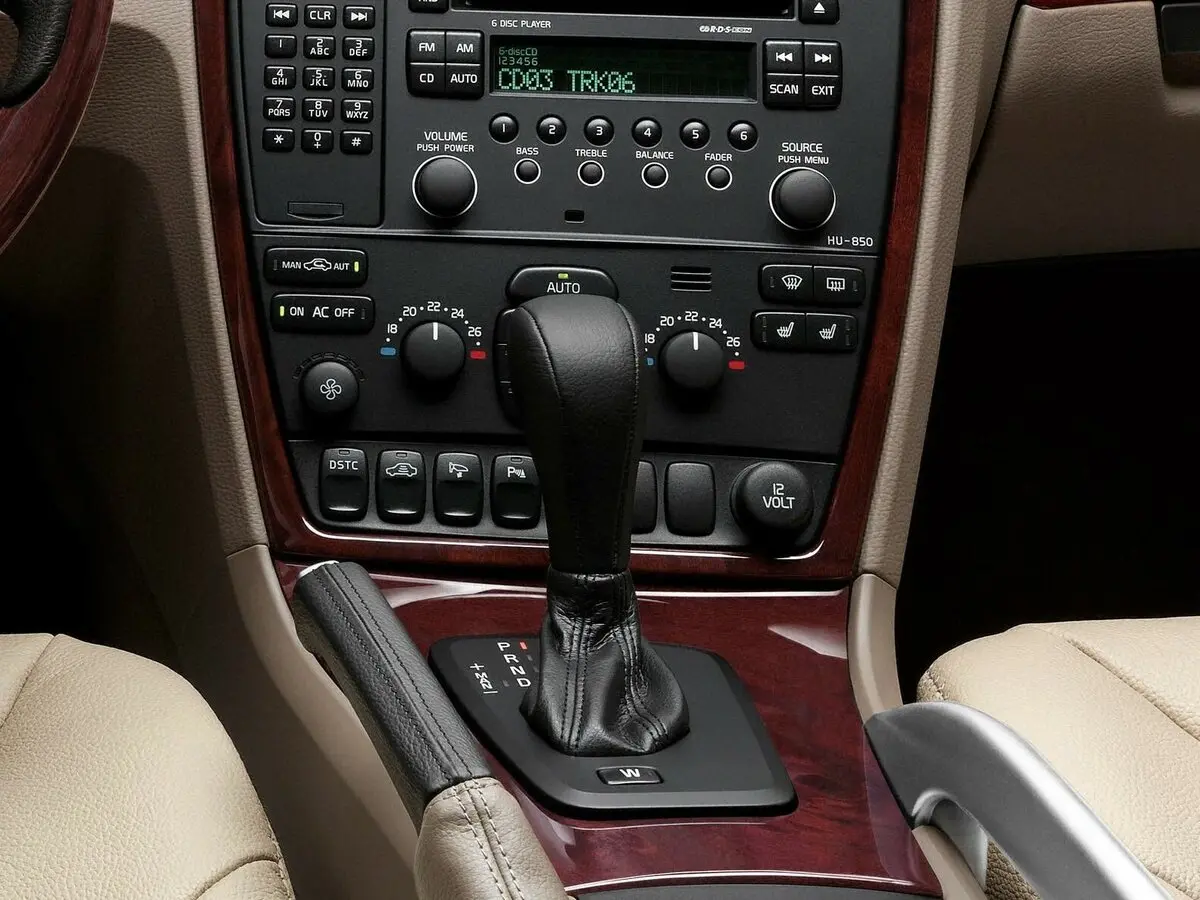 Volvo XC70 I Универсал 5 дв. — photo 8