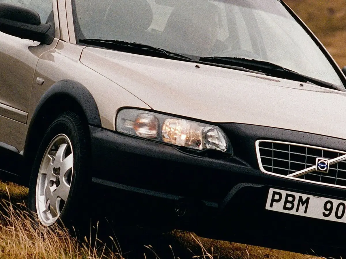 Volvo XC70 I Универсал 5 дв. — photo 9