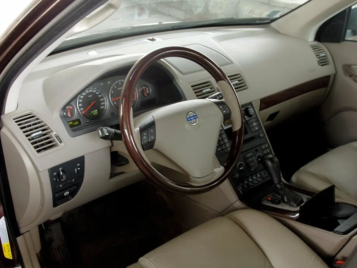 Volvo XC90 I Внедорожник 5 дв. — сүрөт 8