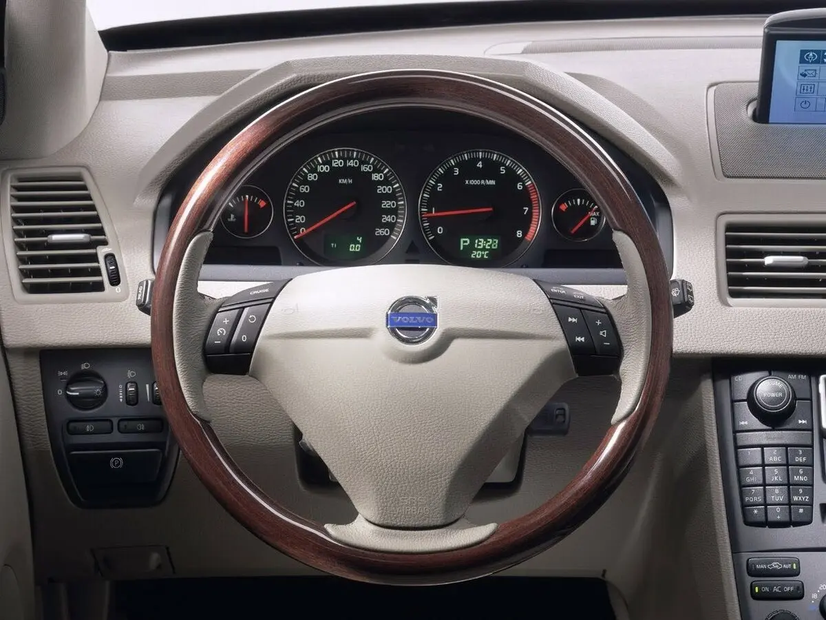 Volvo XC90 I Внедорожник 5 дв. — сүрөт 9