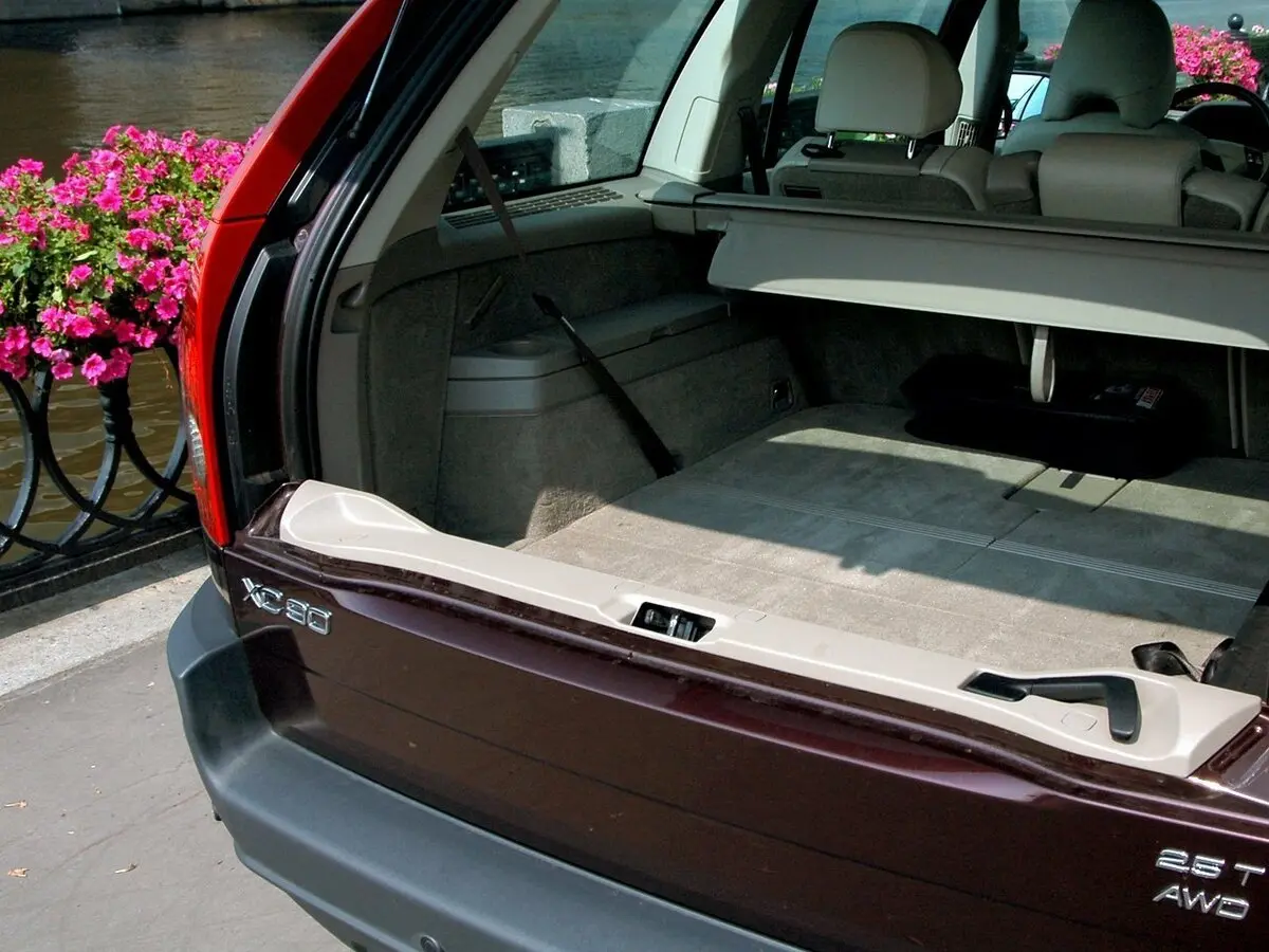 Volvo XC90 I Внедорожник 5 дв. — сүрөт 13