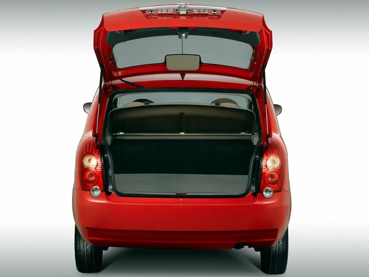 Chery QQ6 (S21) 2006 – 2010 Лифтбек — photo 8