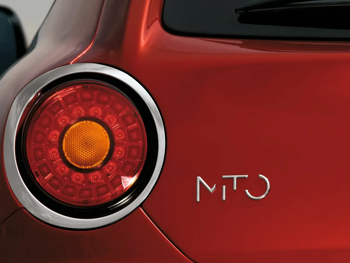 Alfa Romeo MiTo I Хэтчбек 3 дв. — photo 18