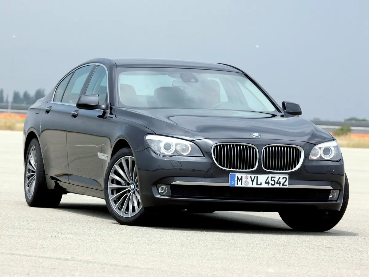 BMW 7 серии V (F01/F02/F04) Седан