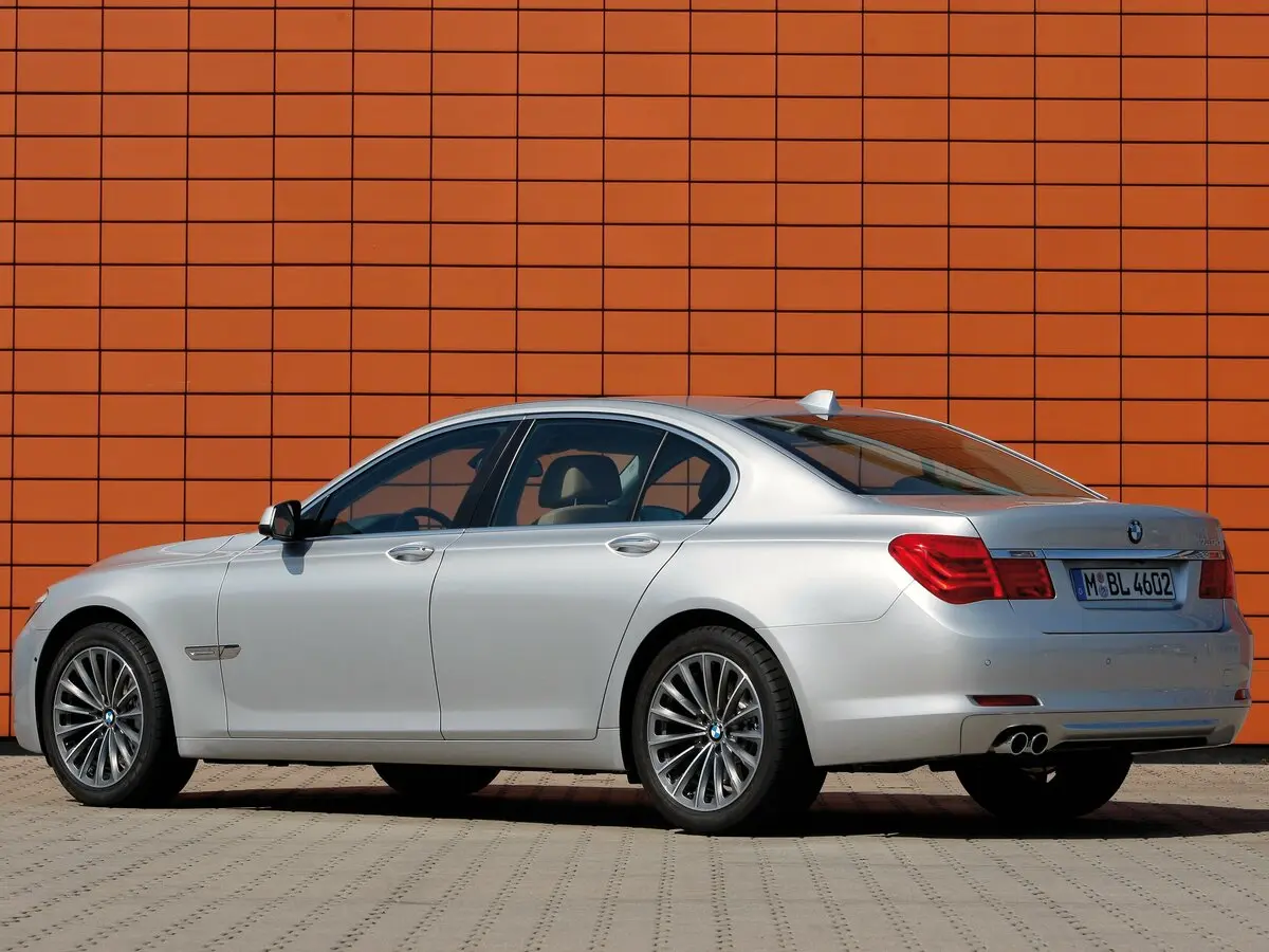 BMW 7 серии V (F01/F02/F04) Седан — 照片 5