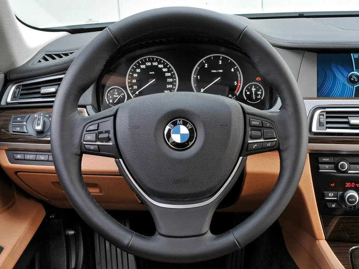 BMW 7 серии V (F01/F02/F04) Седан — 照片 9
