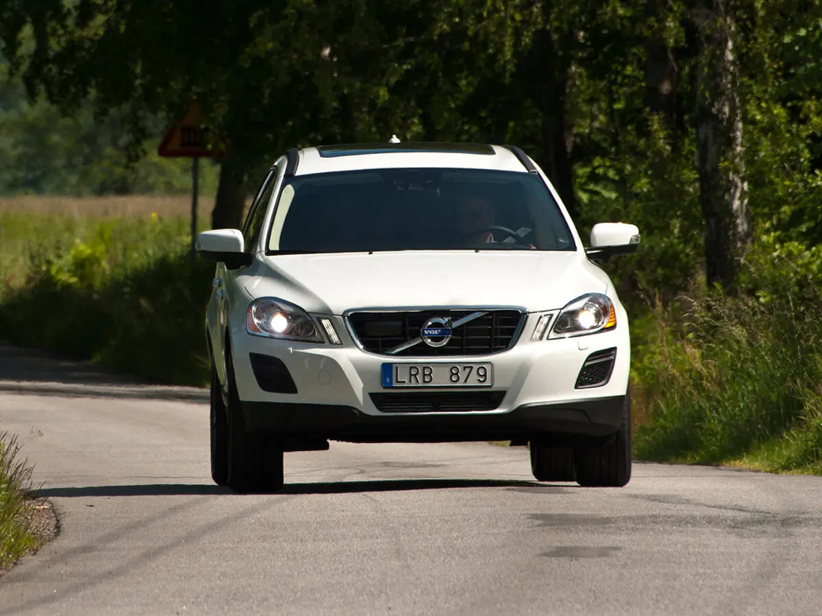 Volvo XC60 I Внедорожник 5 дв. — сүрөт 3