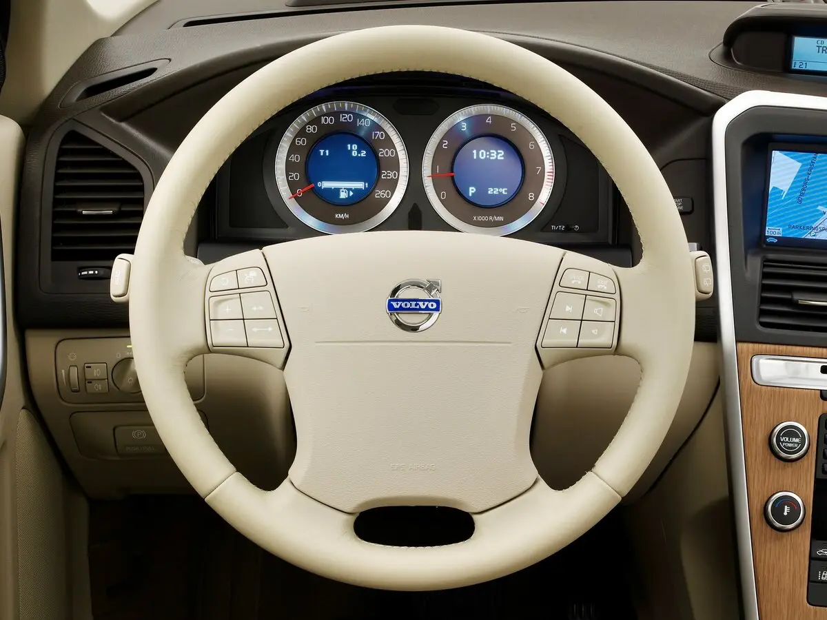 Volvo XC60 I Внедорожник 5 дв. — сүрөт 9