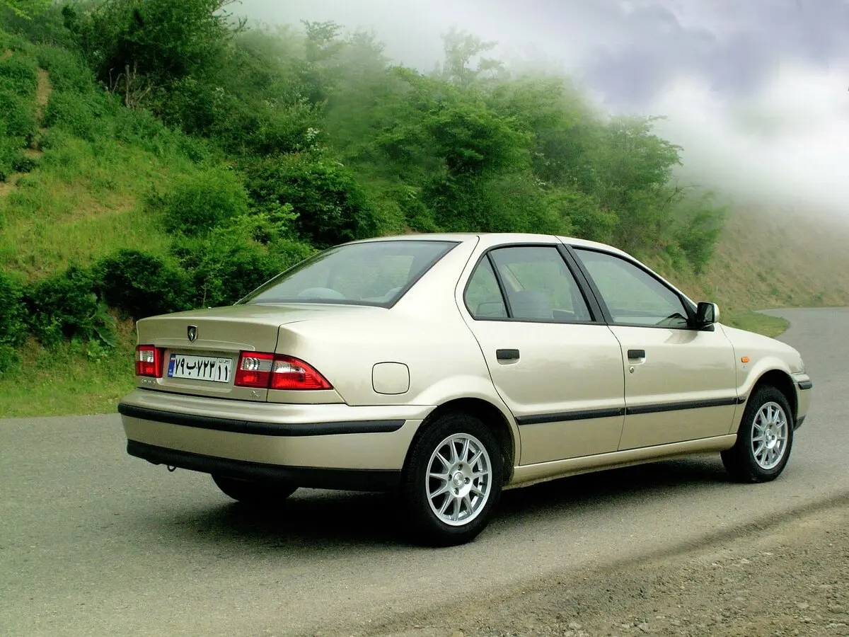 Iran Khodro Samand 2001 – 2022 Sedan — photo 5