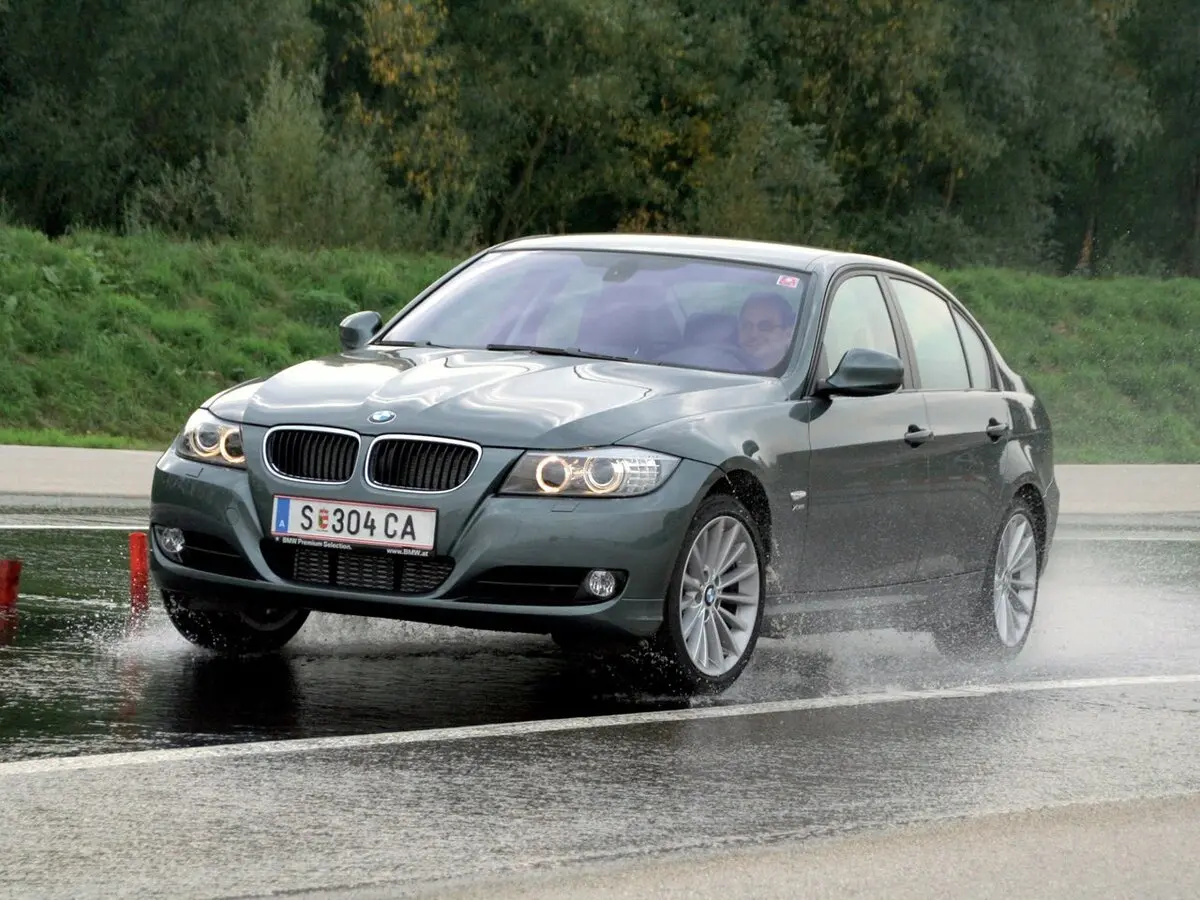BMW 3 серии V (E90/E91/E92/E93) Рестайлинг Седан