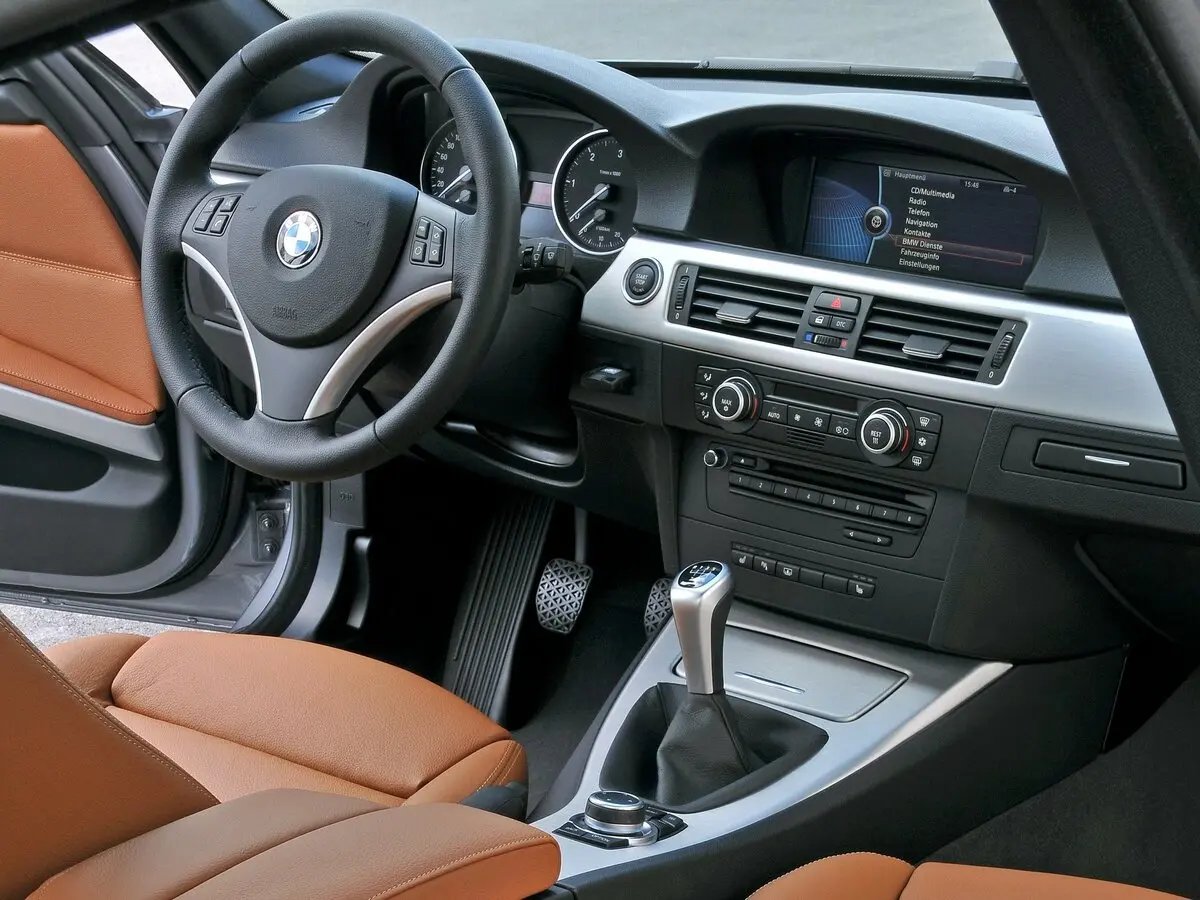 BMW 3 серии V (E90/E91/E92/E93) Рестайлинг Седан — сүрөт 7