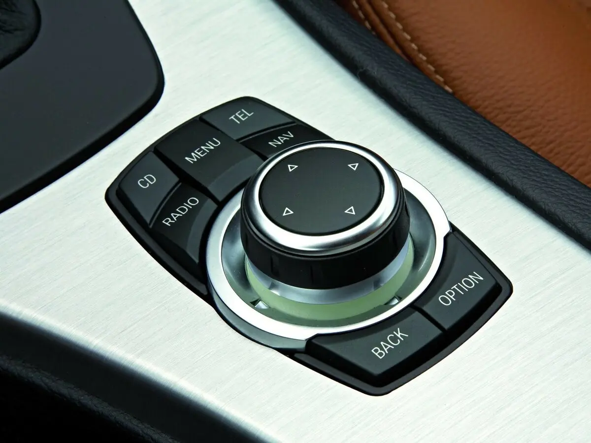 BMW 3 серии V (E90/E91/E92/E93) Рестайлинг Седан — сүрөт 19