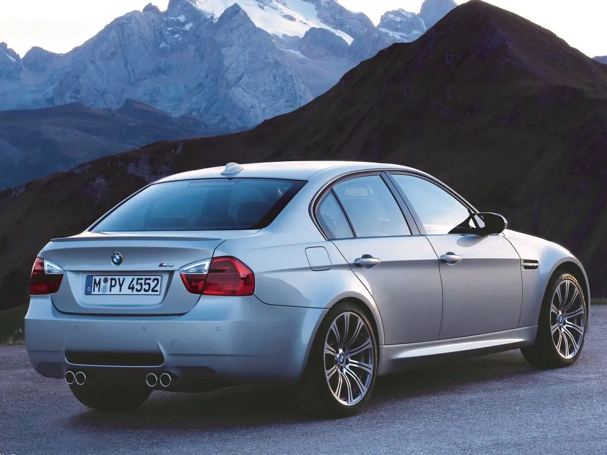 BMW M3 IV (E90) Седан — сүрөт 5