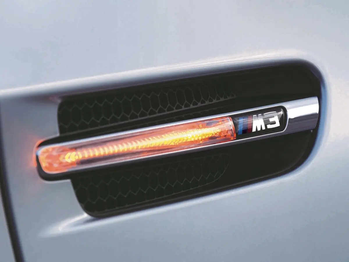 BMW M3 IV (E90) Седан — сүрөт 15