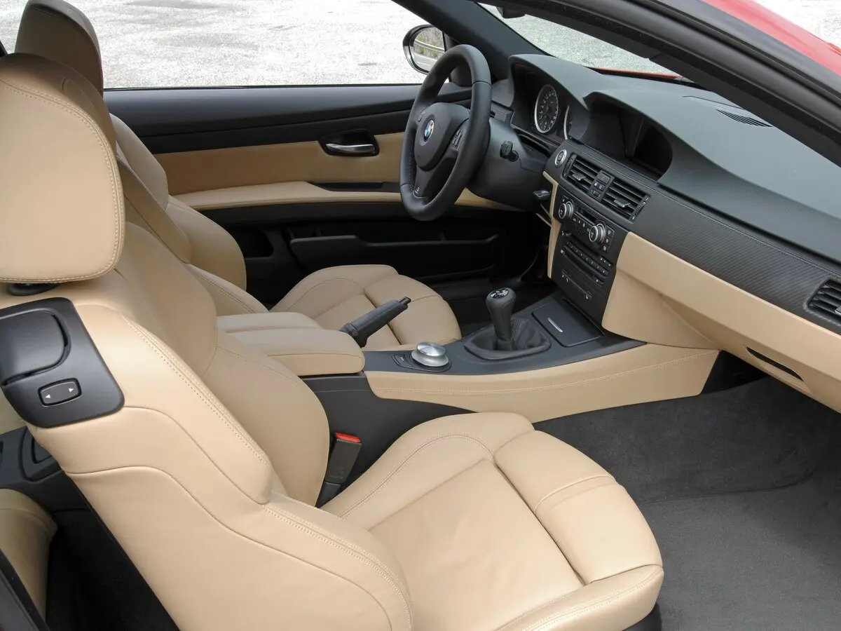 BMW M3 IV (E90) Купе — сүрөт 8