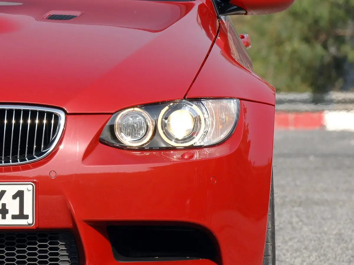 BMW M3 IV (E90) Купе — сүрөт 16