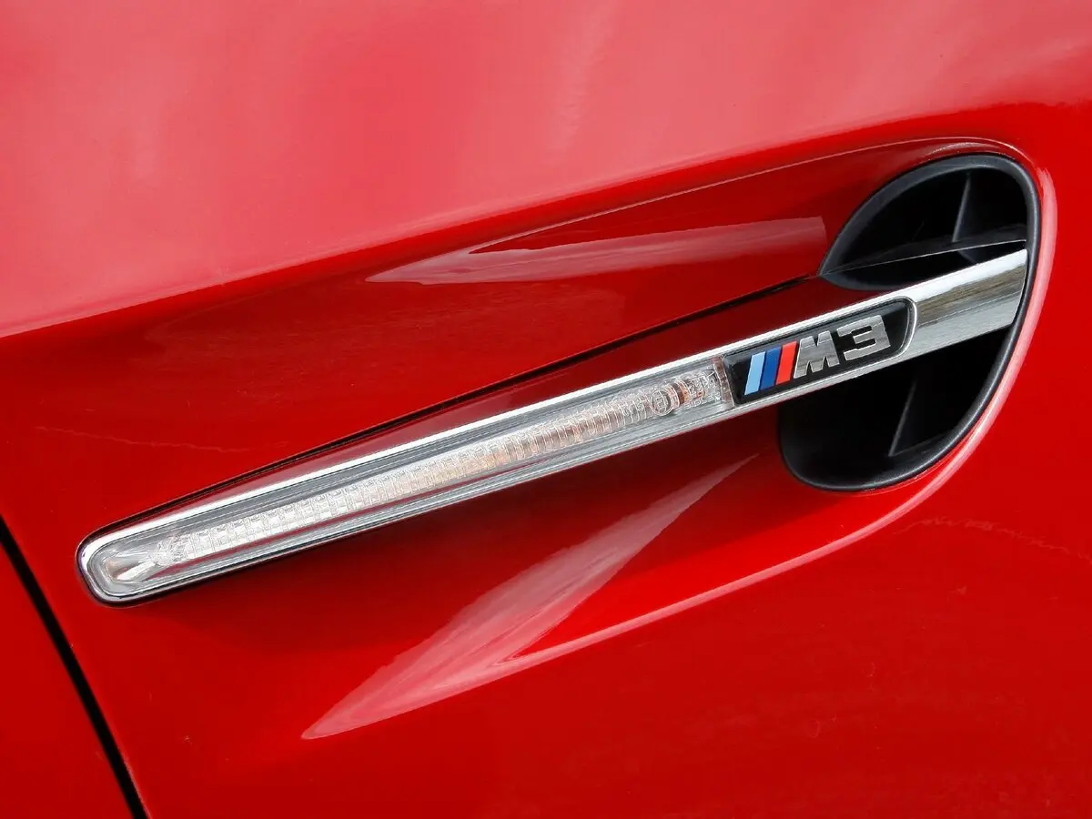 BMW M3 IV (E90) Купе — сүрөт 18