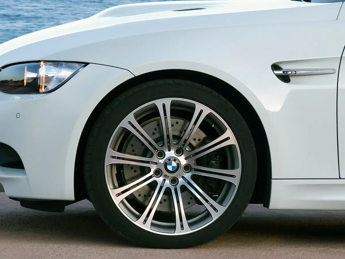 BMW M3 IV (E90) Кабриолет — сүрөт 16