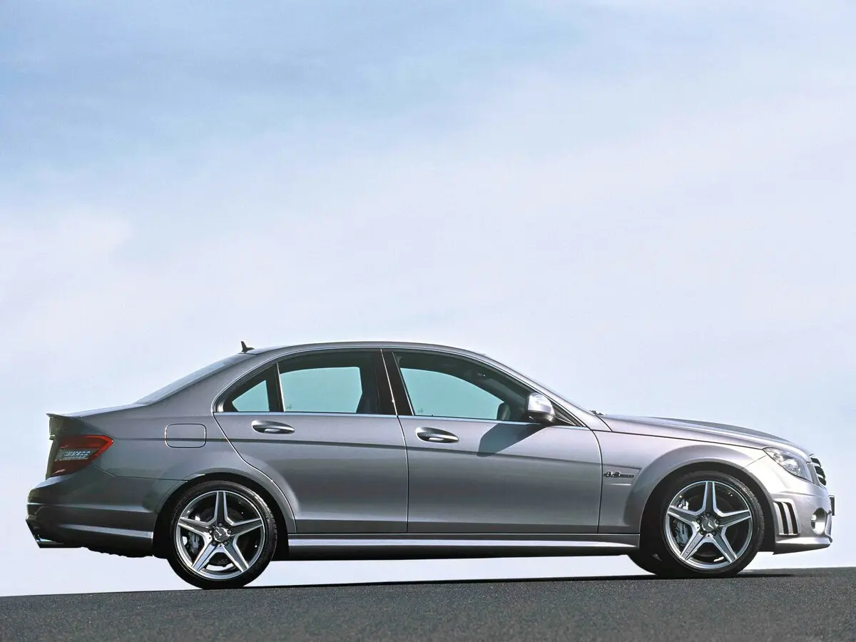 Mercedes-Benz C-Класс AMG III (W204) Седан — сүрөт 2