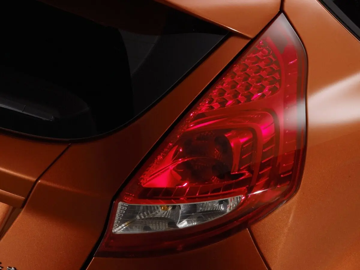 Ford Fiesta Mk6 Хэтчбек 3 дв. — сүрөт 14