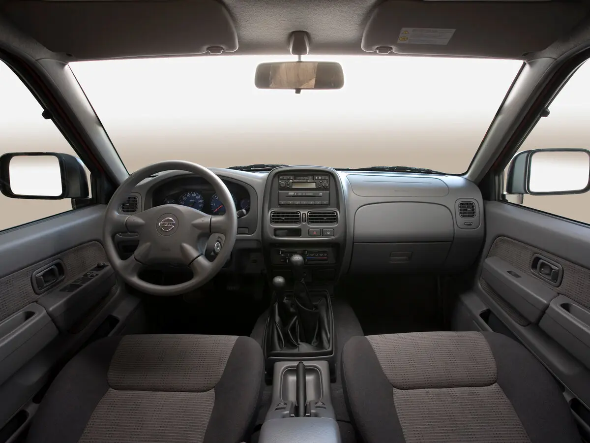 Nissan NP300 2008 – 2015 Пикап Двойная кабина — сүрөт 6