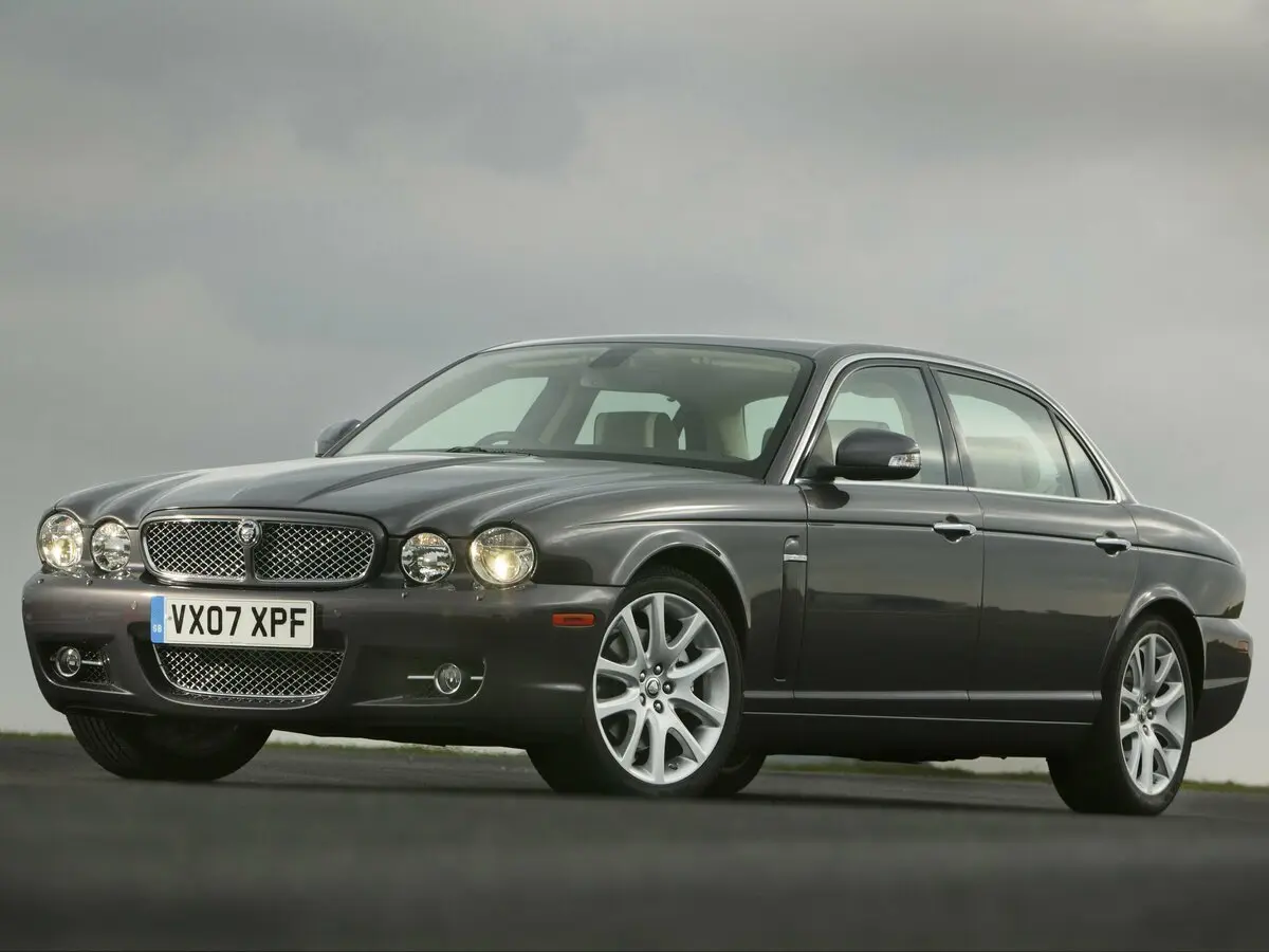 Jaguar XJ III (X350/X358) Седан Long