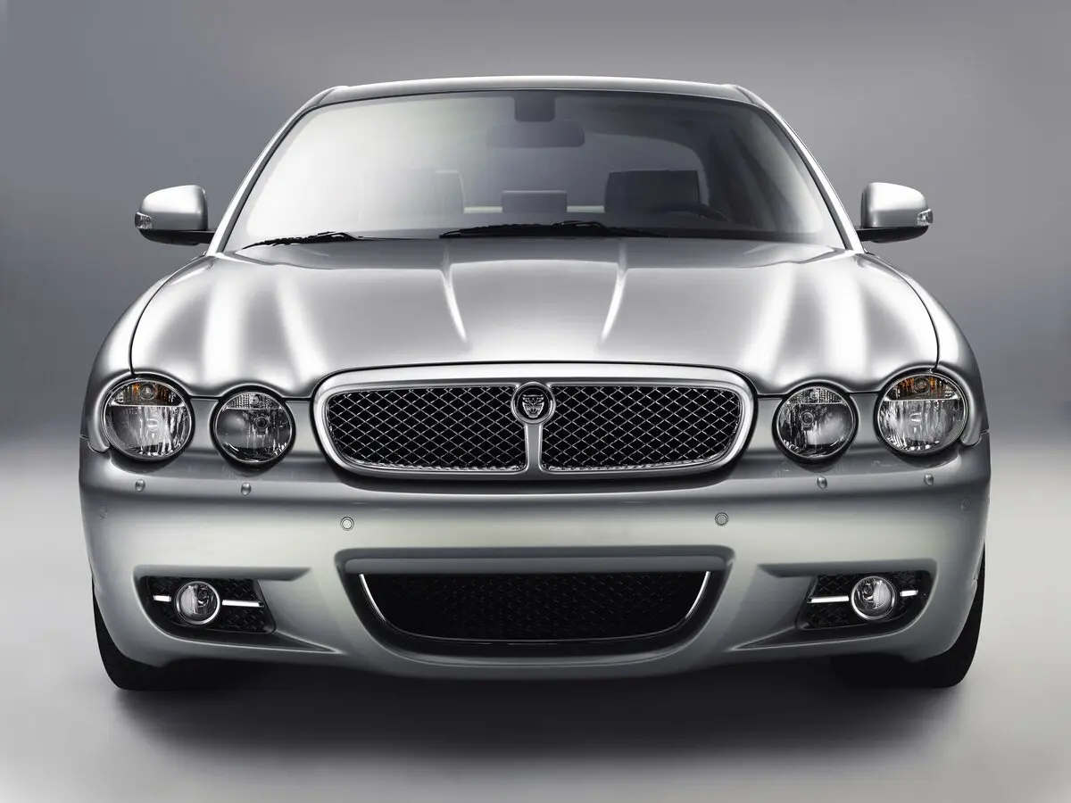 Jaguar XJ III (X350/X358) Седан Long — photo 3