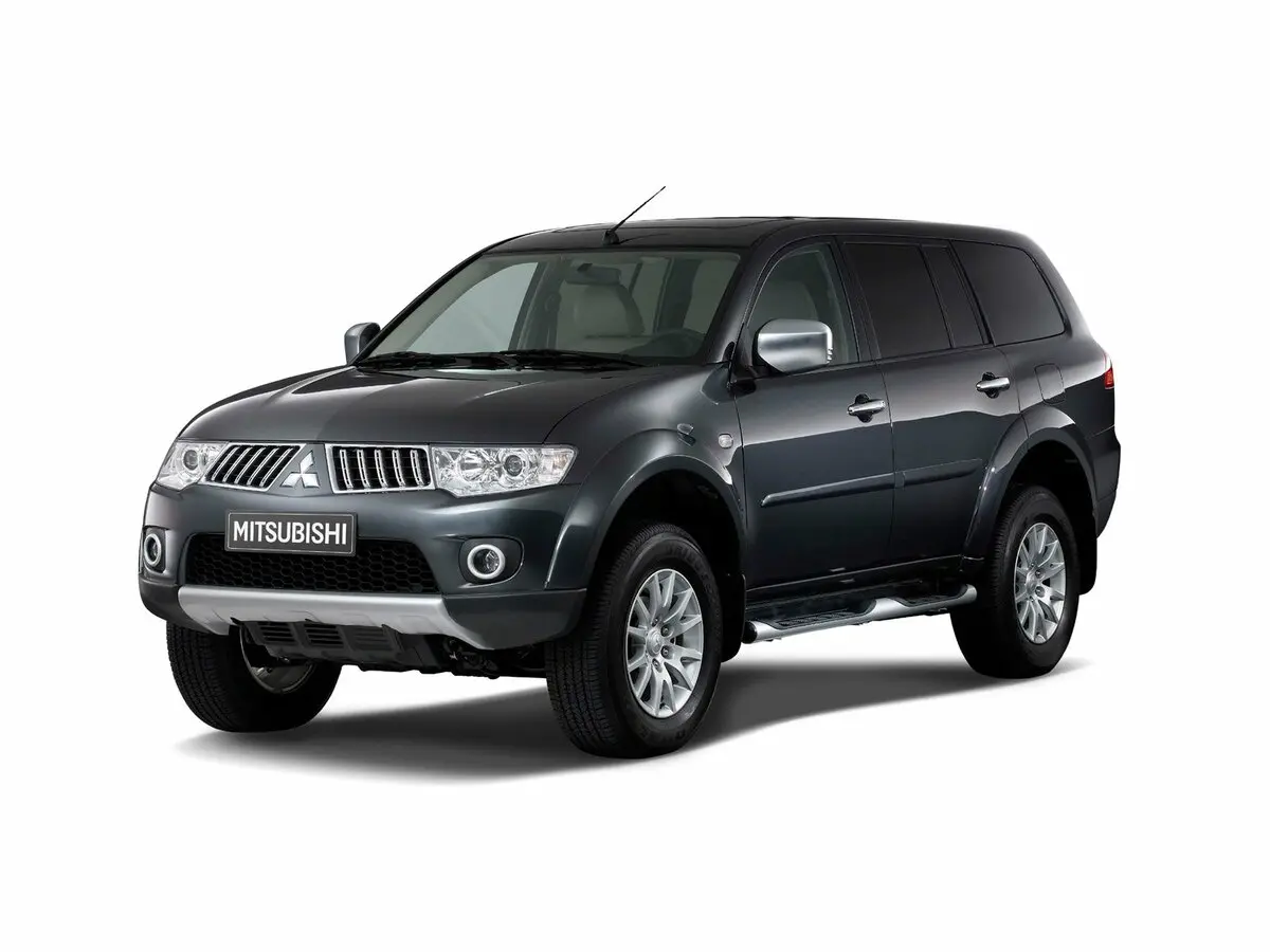 Mitsubishi Pajero Sport II