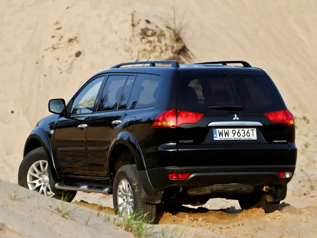 Mitsubishi Pajero Sport II Внедорожник 5 дв. — фото 5