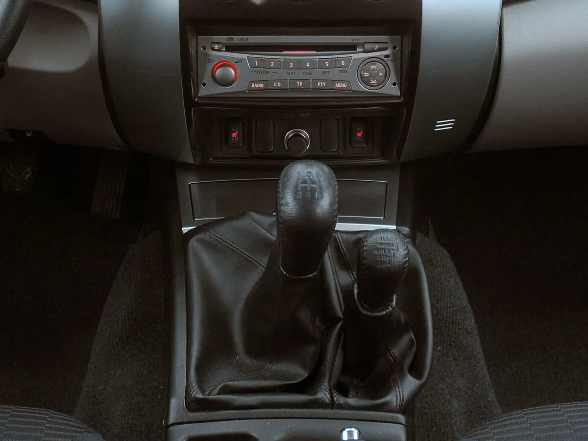 Mitsubishi Pajero Sport II Внедорожник 5 дв. — фото 13