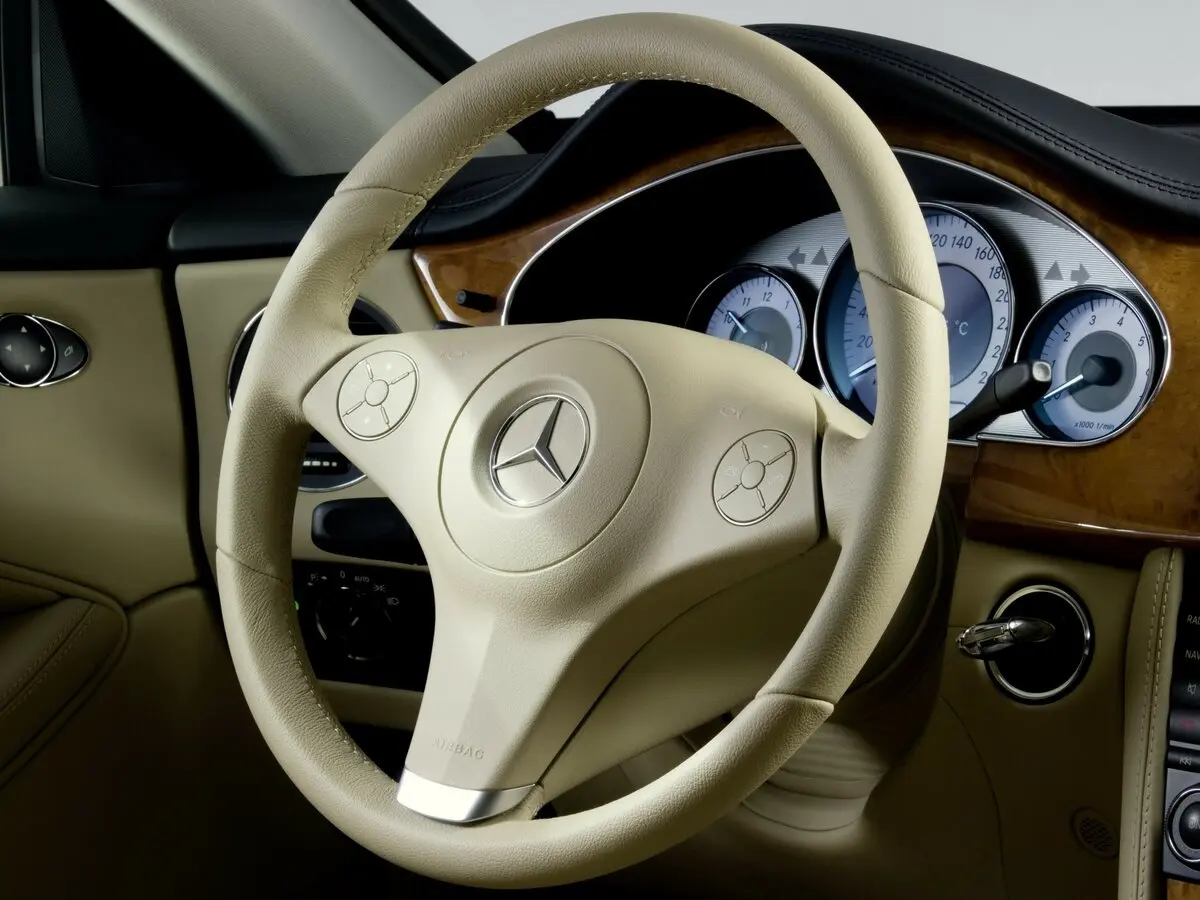 Mercedes-Benz CLS I (C219) Рестайлинг Седан — фото 8