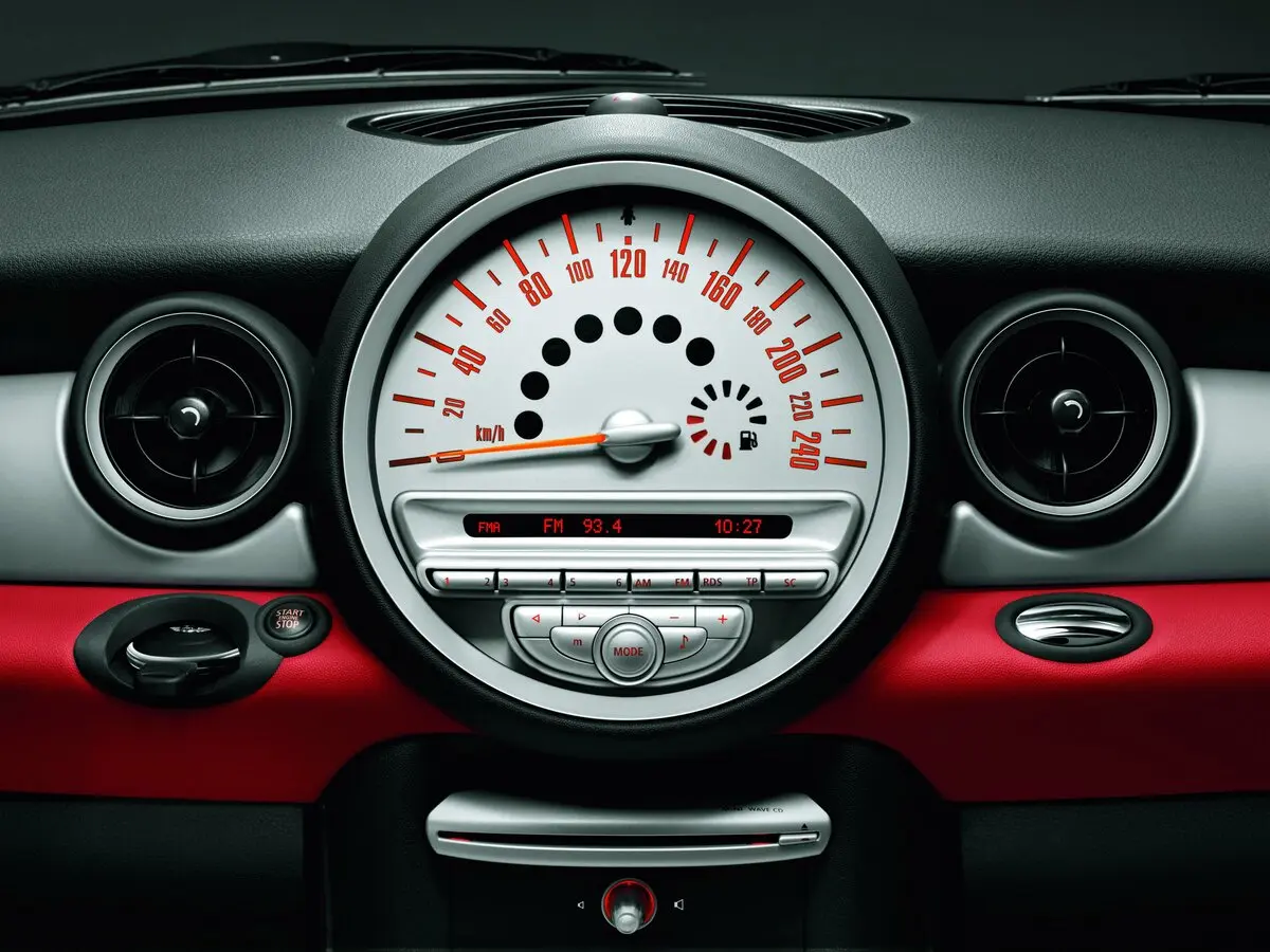 Mini Clubman I Хэтчбек 3 дв. — фото 7