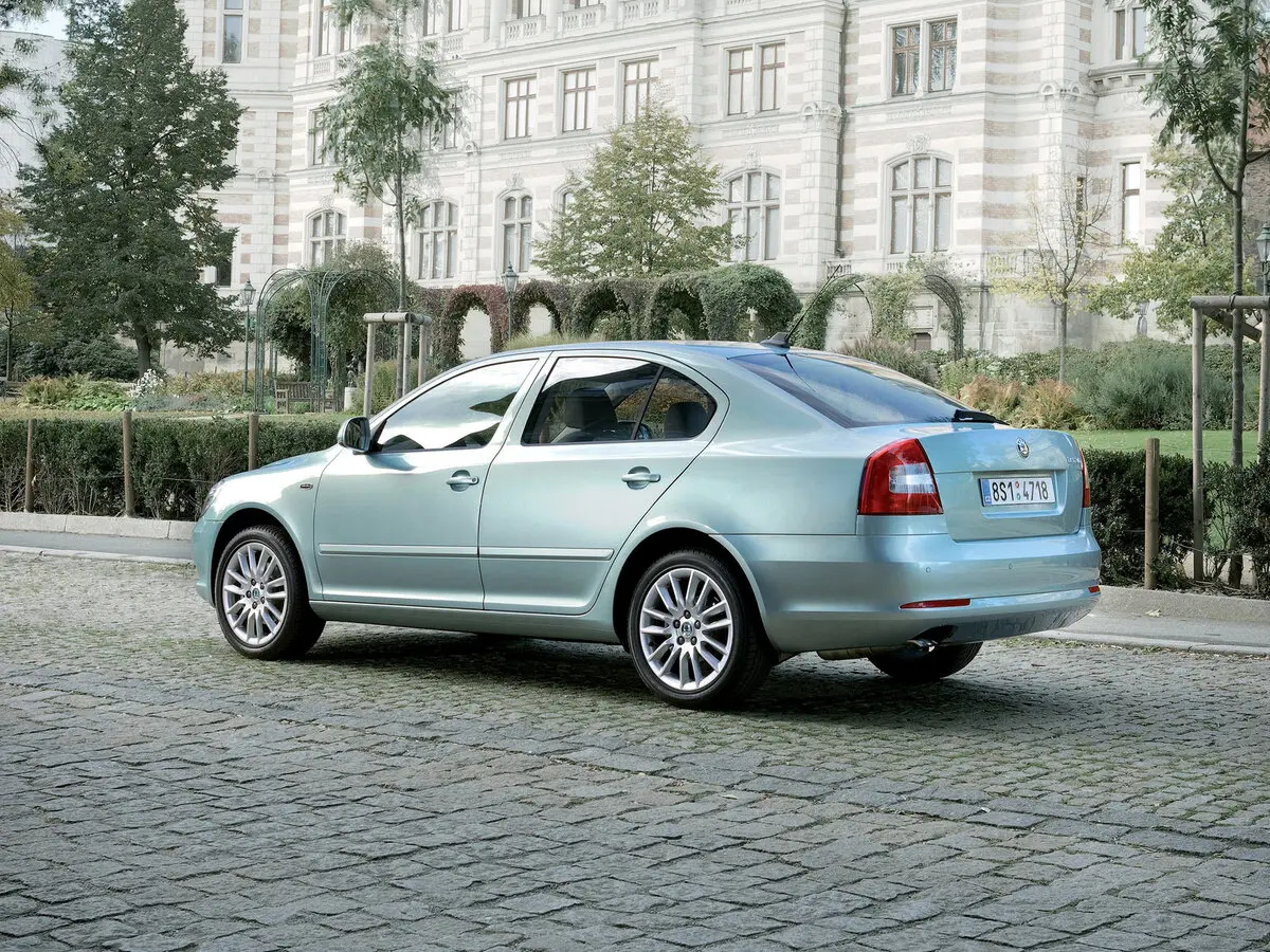 Skoda Octavia II (A5) Рестайлинг Лифтбек — сүрөт 5