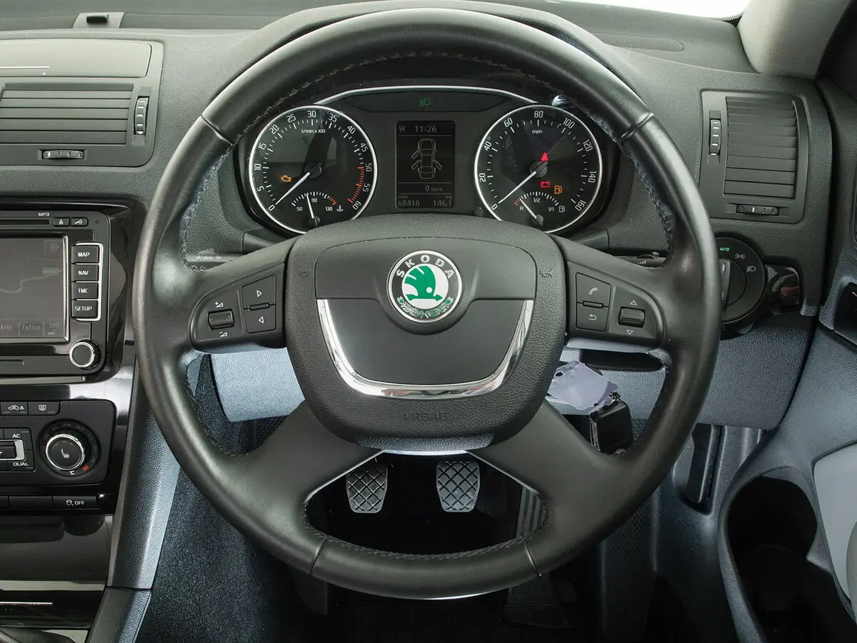 Skoda Octavia II (A5) Рестайлинг Лифтбек — сүрөт 8