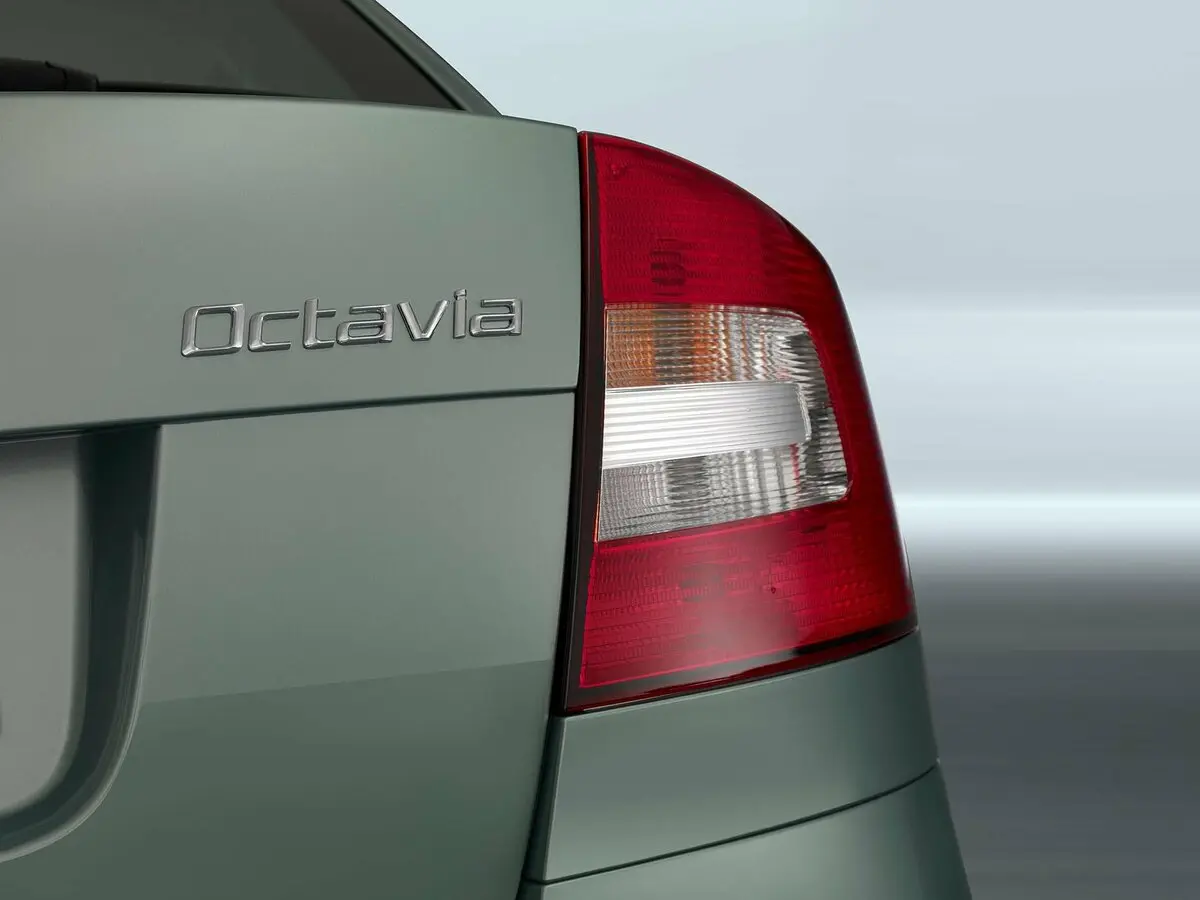Skoda Octavia II (A5) Рестайлинг Лифтбек — сүрөт 13