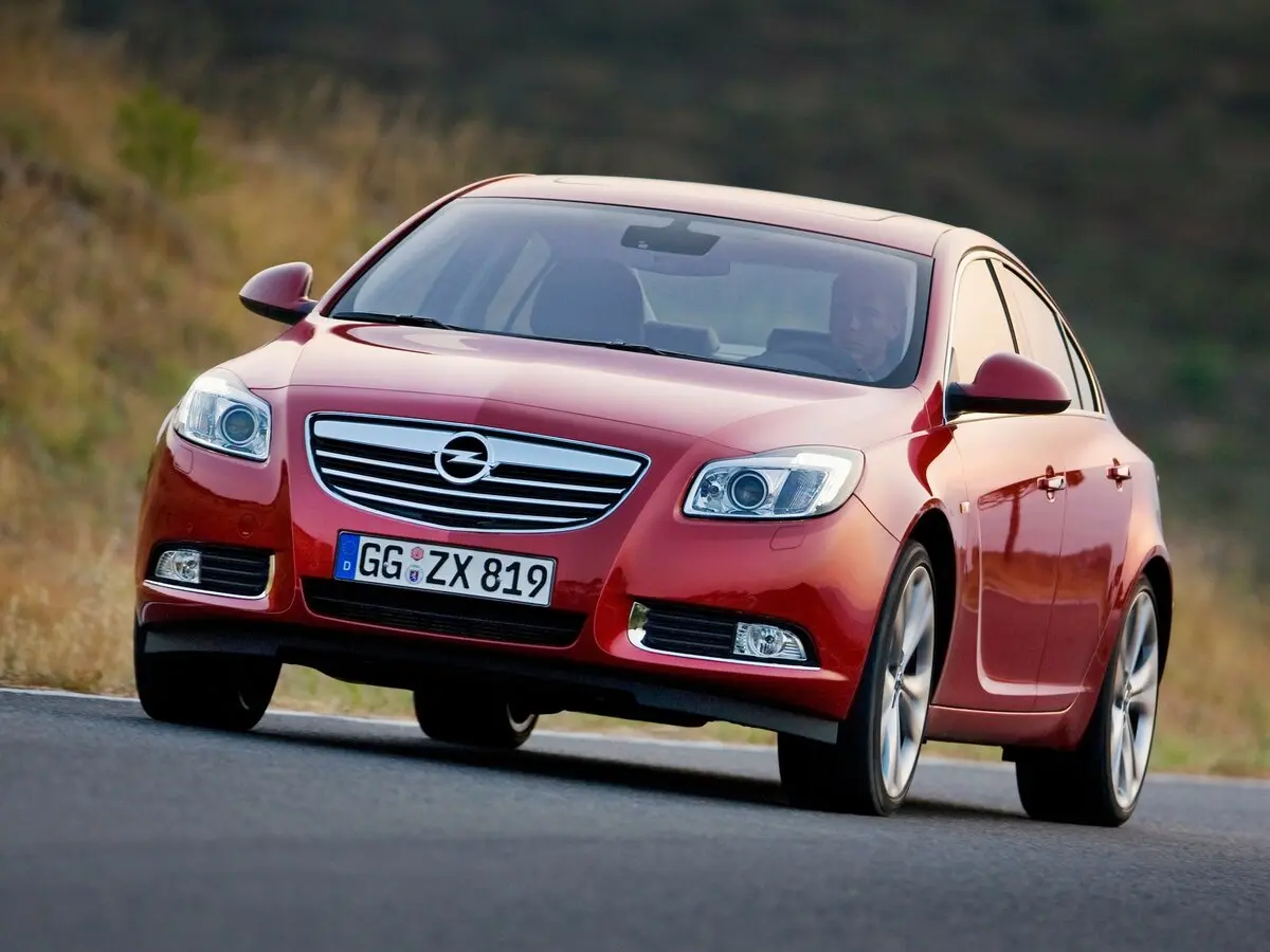 Opel Insignia I Седан — 照片 3