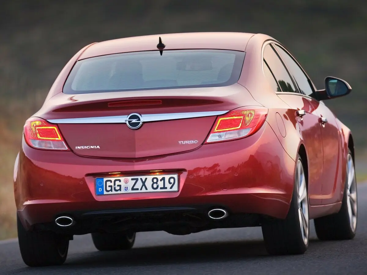 Opel Insignia I Седан — 照片 4