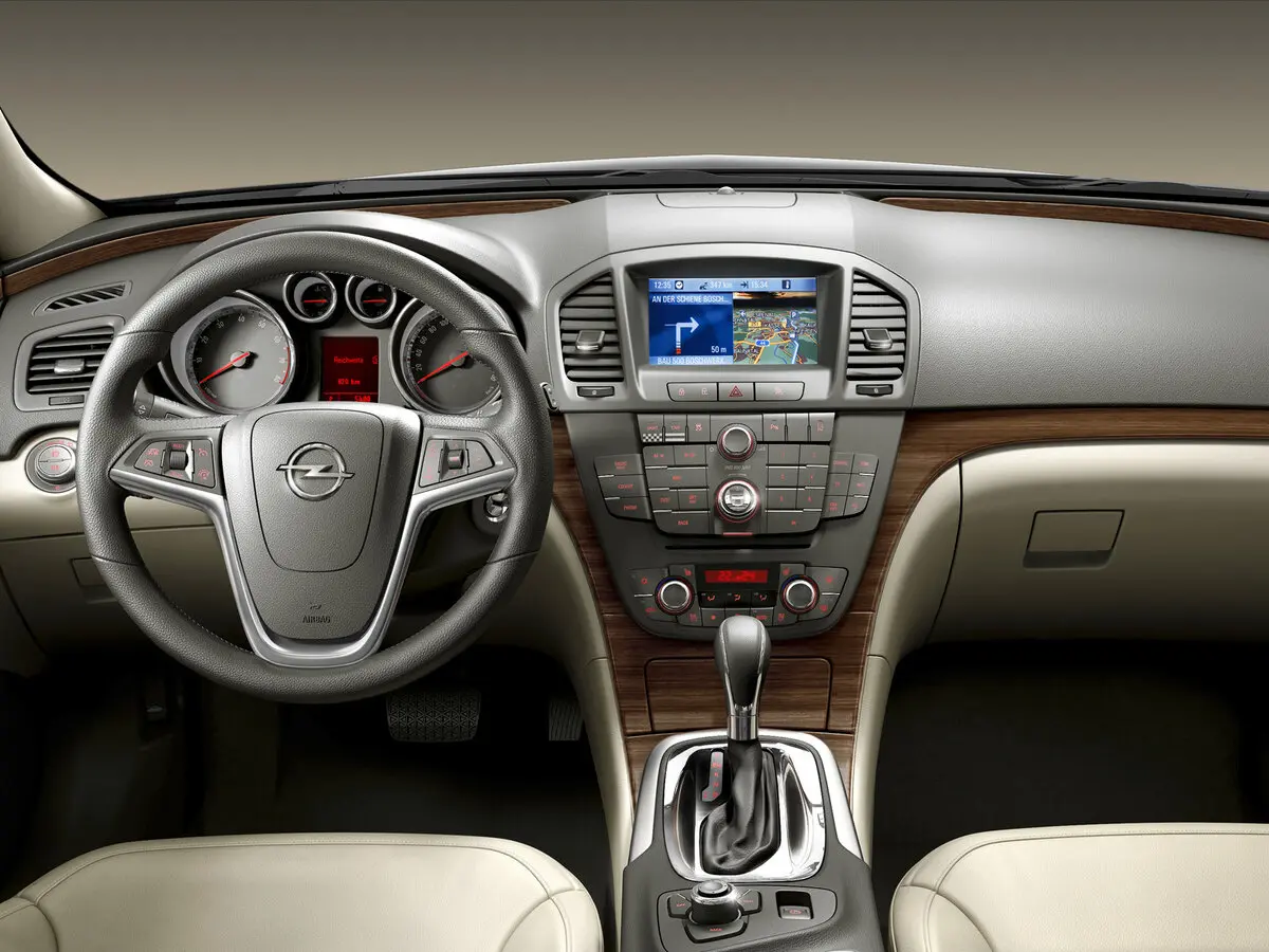 Opel Insignia I Седан — 照片 6