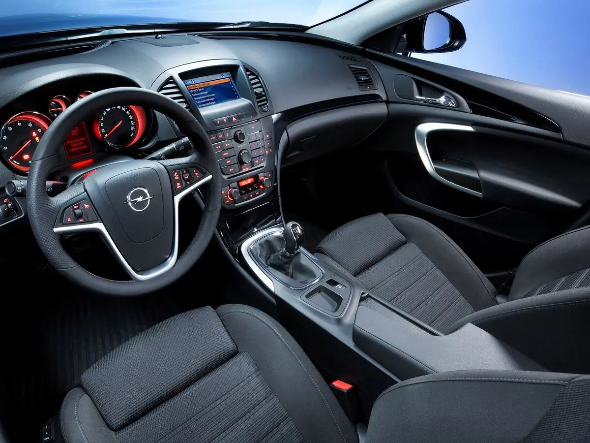Opel Insignia I Седан — 照片 8
