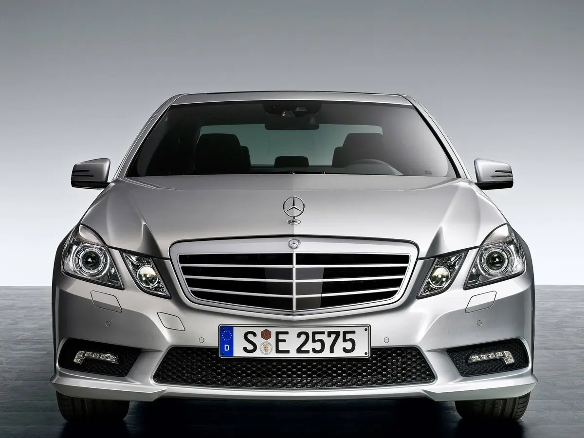 Mercedes-Benz E-Класс IV (W212, S212, C207) Седан — фото 3